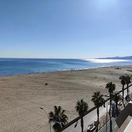 Le Petit Canet Exterior photo